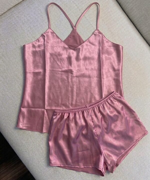 Pijama satinada de short rosa